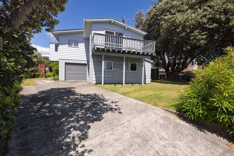 1124 Papamoa Beach Road Papamoa Beach_1