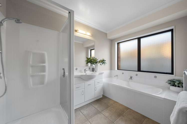 62 Lough Bourne Drive Pukekohe_11