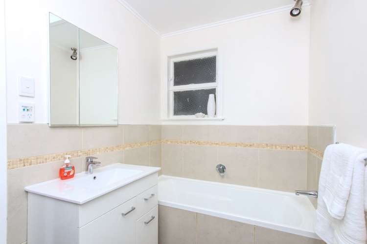 12 Clendon Place Manurewa_20