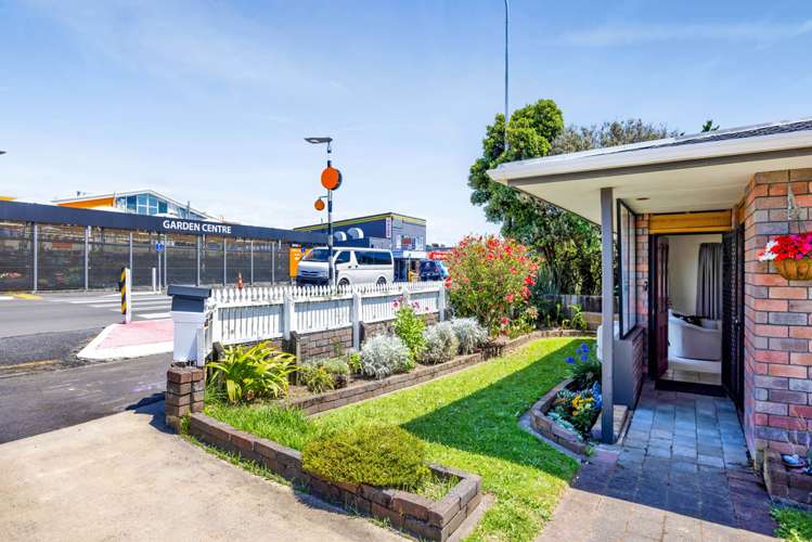 1/302 Saint Aubyn Street New Plymouth Central_16