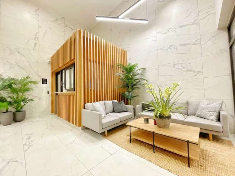 B03/369 Queen Street City Centre_7