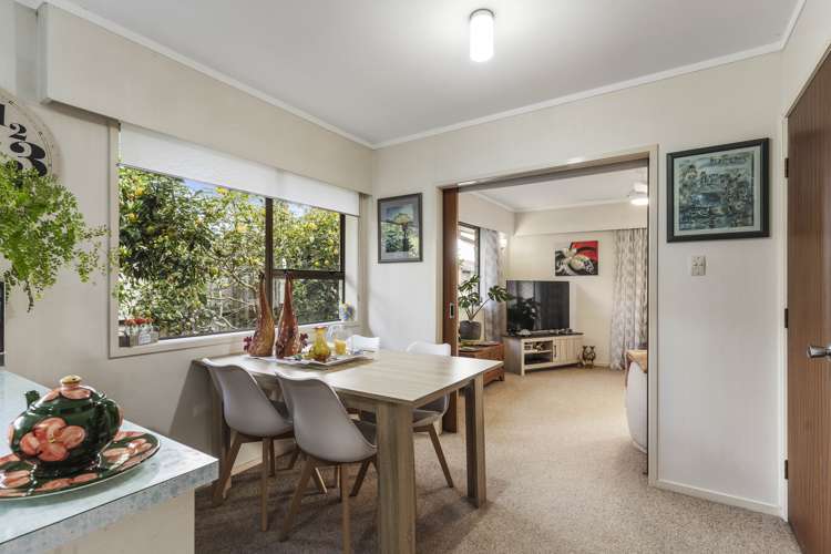 2/77 Stanniland Street Sunnyhills_11