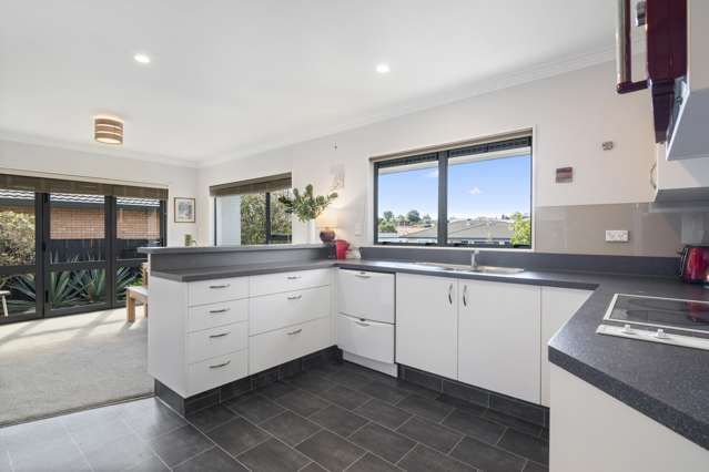 53 Olympus Way Richmond_2