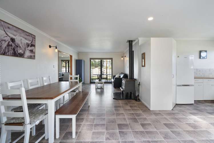 363 Brandon Hall Road_5