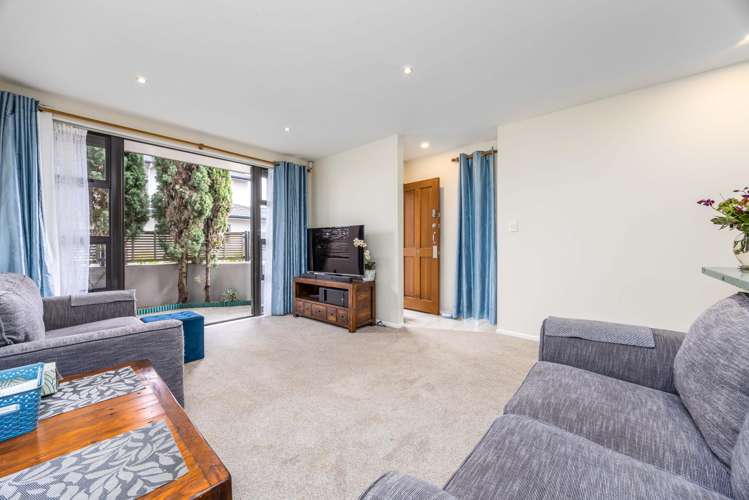 20/8 Landscape Road Papatoetoe_4