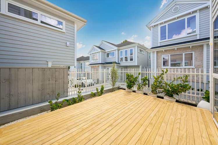Lot 7/14,16,18 William Souter Street Forrest Hill_18