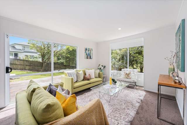 20 Queen Natalie Place Massey_1