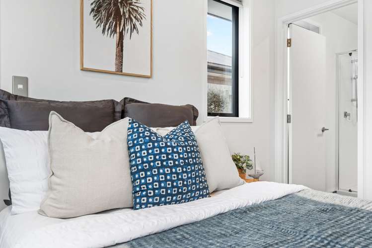 24 Robert Duncan Road Belfast_9