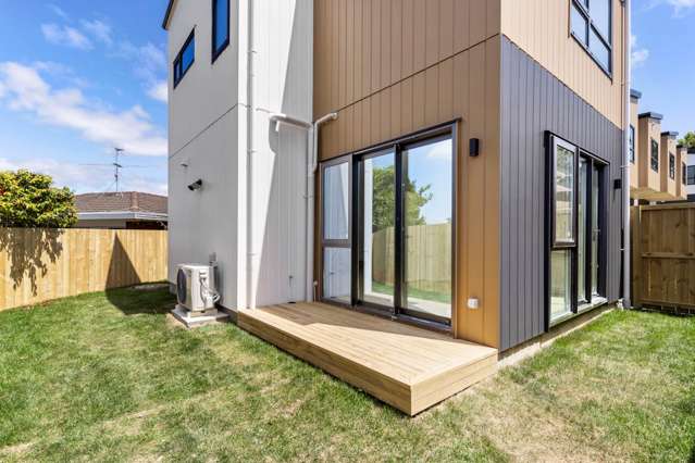 10/155 Te Atatu Road Te Atatu South_1