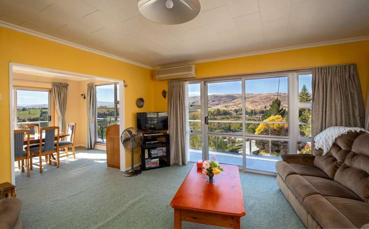 16 Edinburgh Street Green Island_6