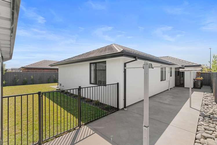 26 Tobollie Drive Rolleston_14