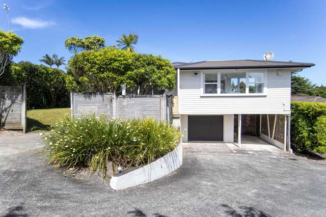 Big Family Home, Coastal Views & Potential