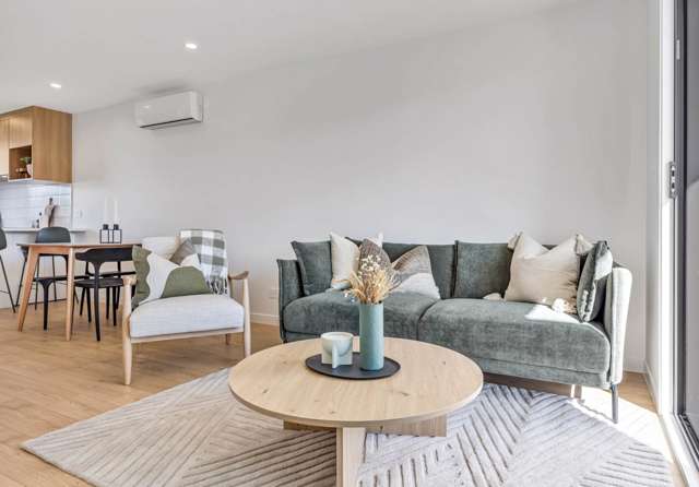 Brand New 3 Bedroom Plus 2 Carparks!