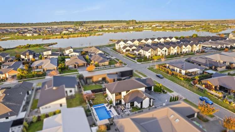 8 Chimera Street Pegasus_39