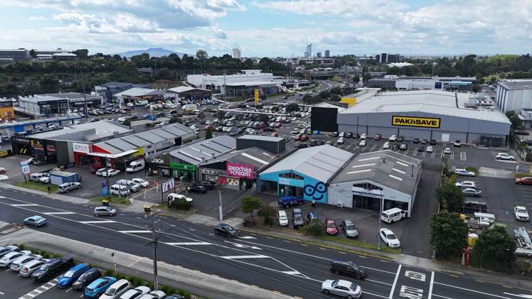 247 Archers Road Wairau Valley_2