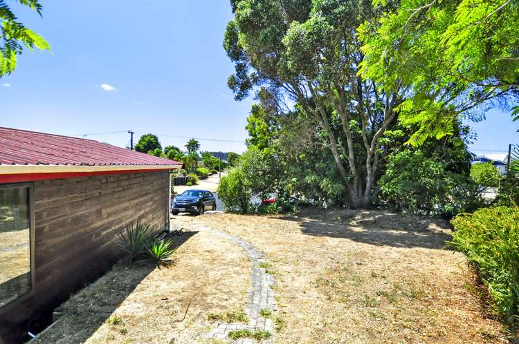 305 Linton Crescent Whangamata_20