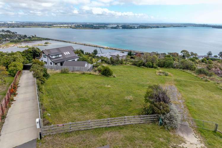 27 and 27A Glendevere Terrace Redcliffs_7