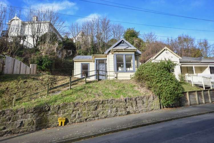 55 Serpentine Avenue_3