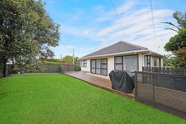 6 Cobham Crescent Kelston_2