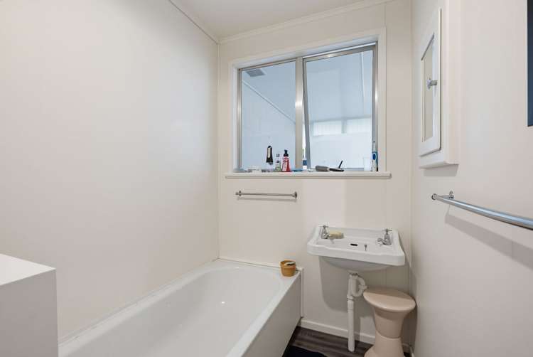 2C Lyne Street Gore_11