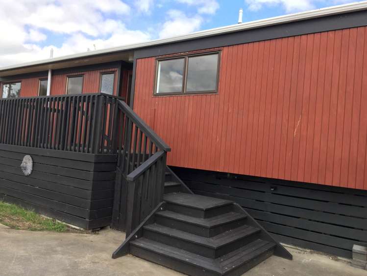 128 Parkhurst Road Parakai_1