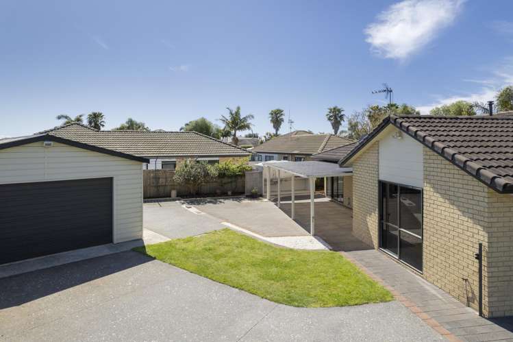 1 Corinth Grove Papamoa Beach_4