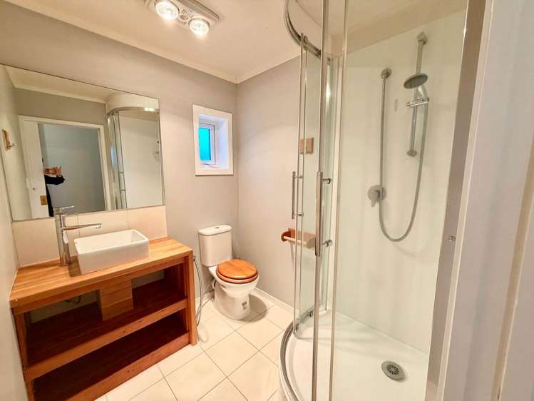 19 Wyoming Avenue Murrays Bay_9