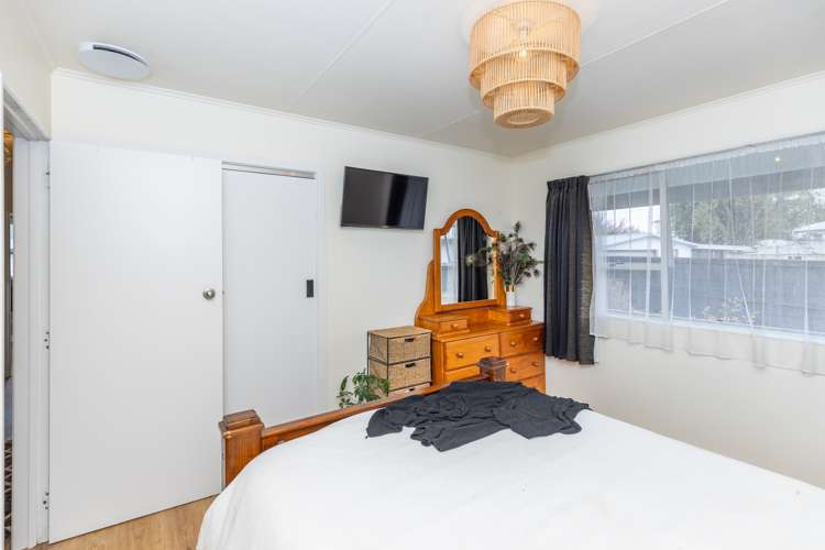 21 Elmwood Crescent Pukete_15