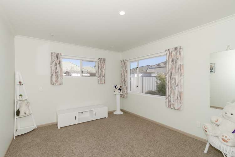 17 Knightsbridge Place Taradale_12