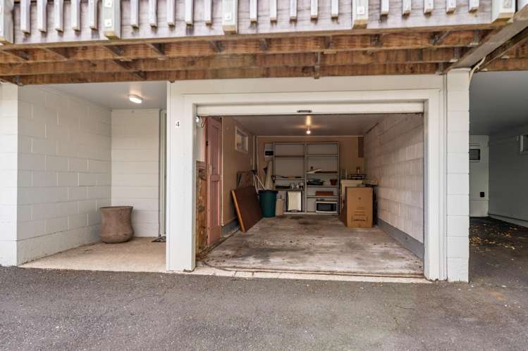 4/23 Collins Avenue Tawa_19