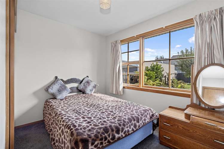 77 Halberg Street Dallington_9