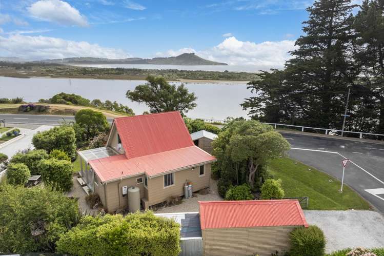 1383 + 1385 Coast Road Karitane_1