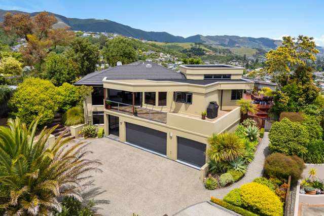 Sun Soaked Designer Home with Spectacular Views