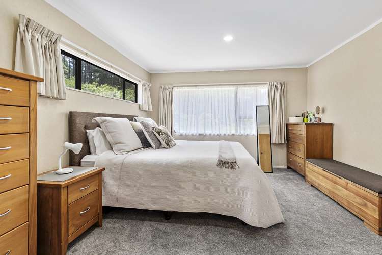 23 Duval Grove Tawa_11