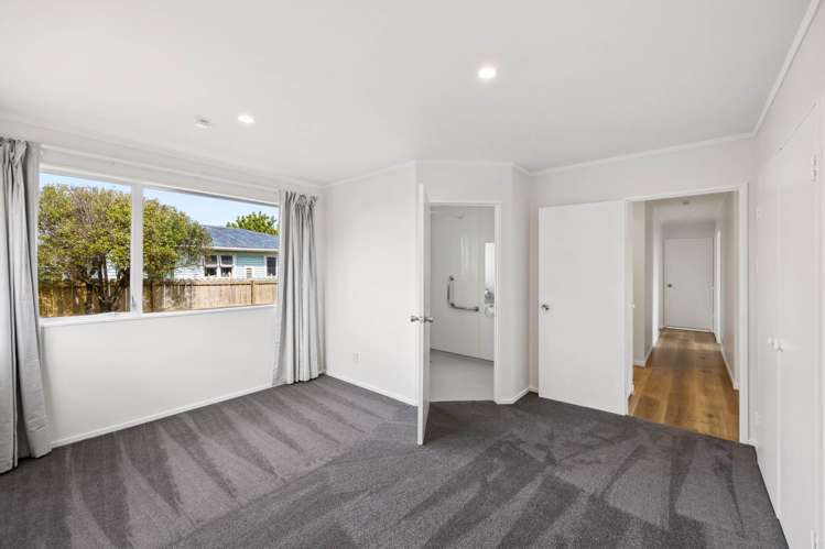 5A Stokes Avenue Te Atatu Peninsula_7