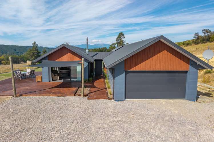 191 Pigeon Valley South, Pigeon Valley Wakefield_24