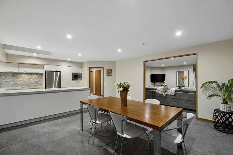 17 Shandon Road Vauxhall_16