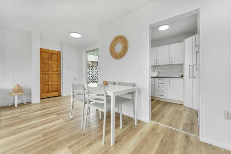 1/42 Bentley Avenue Glenfield_4