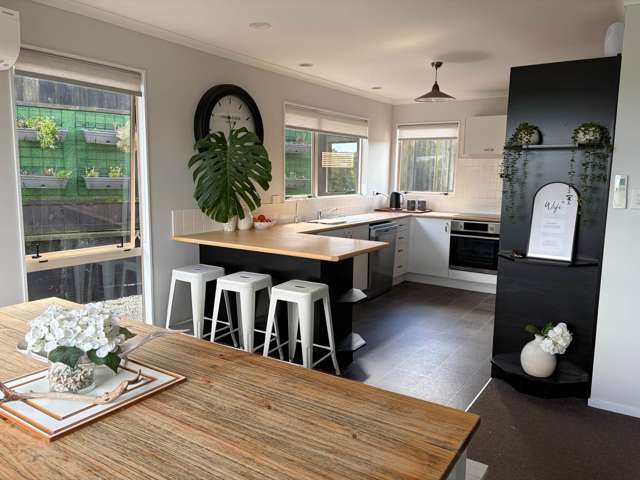 54 Blue Heron Rise Stanmore Bay_1