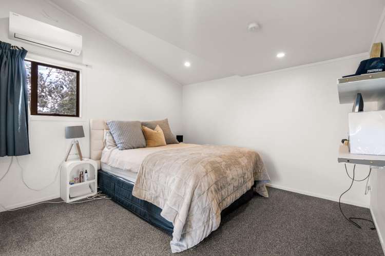 2 Swift Place 11373_11