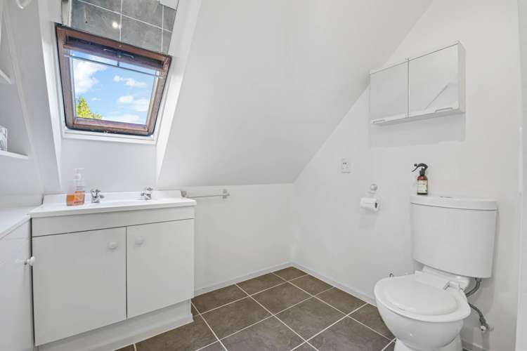 42 Bush Road Tuamarina_17