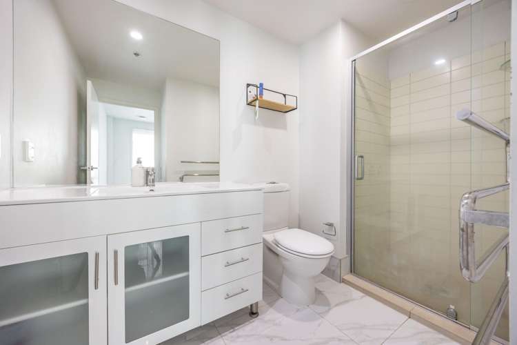 423/8 Dockside Lane Auckland Central_11