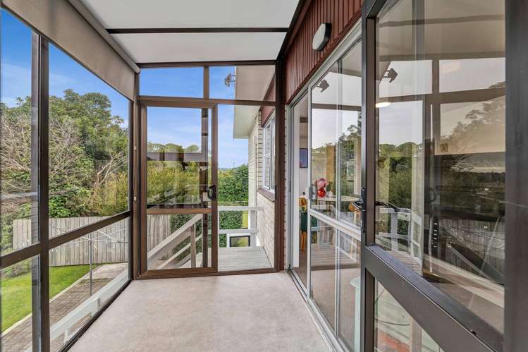 15B Mayfair Place Westown_17