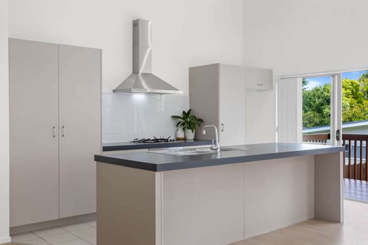 25 Carento Way Stanmore Bay_7