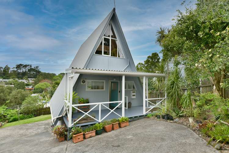 10a Win Grove Hatfields Beach_17