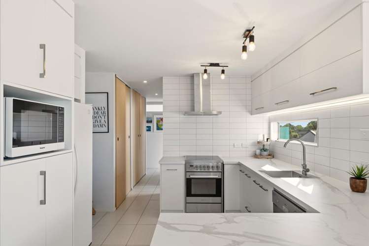 140 Levers Road Matua_9