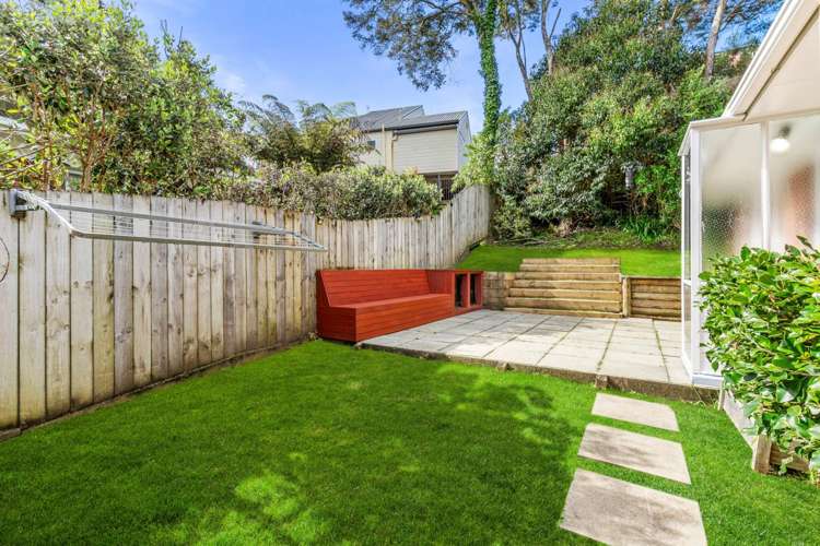 2/55 Ayton Drive Totara Vale_5