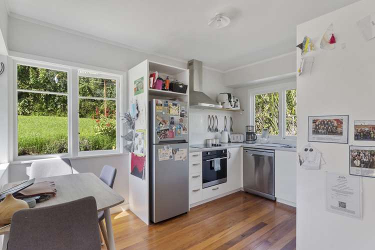 67 Jenner Road Toi Toi_7