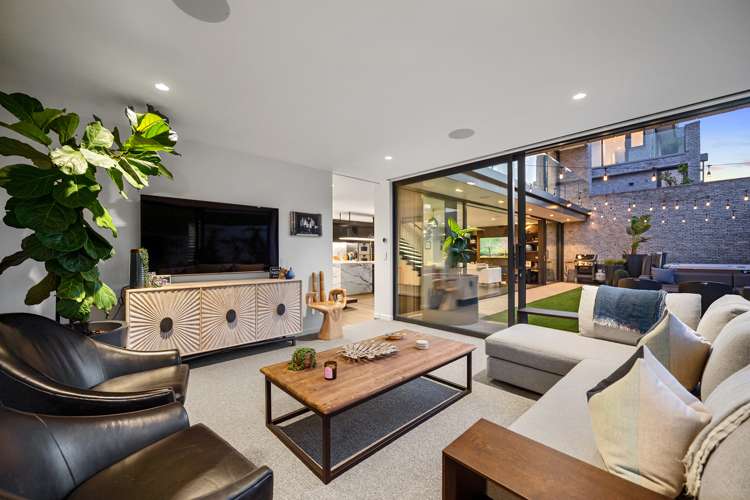 222 Hurstmere Road Takapuna_20