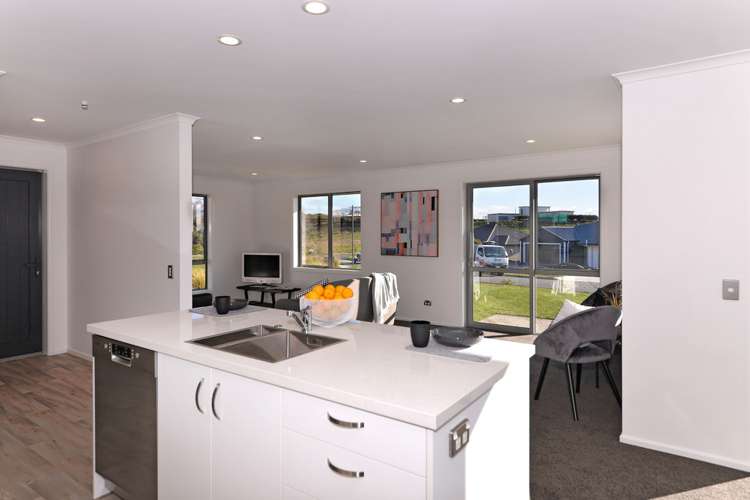 25 Pine Crest Drive Richmond_4